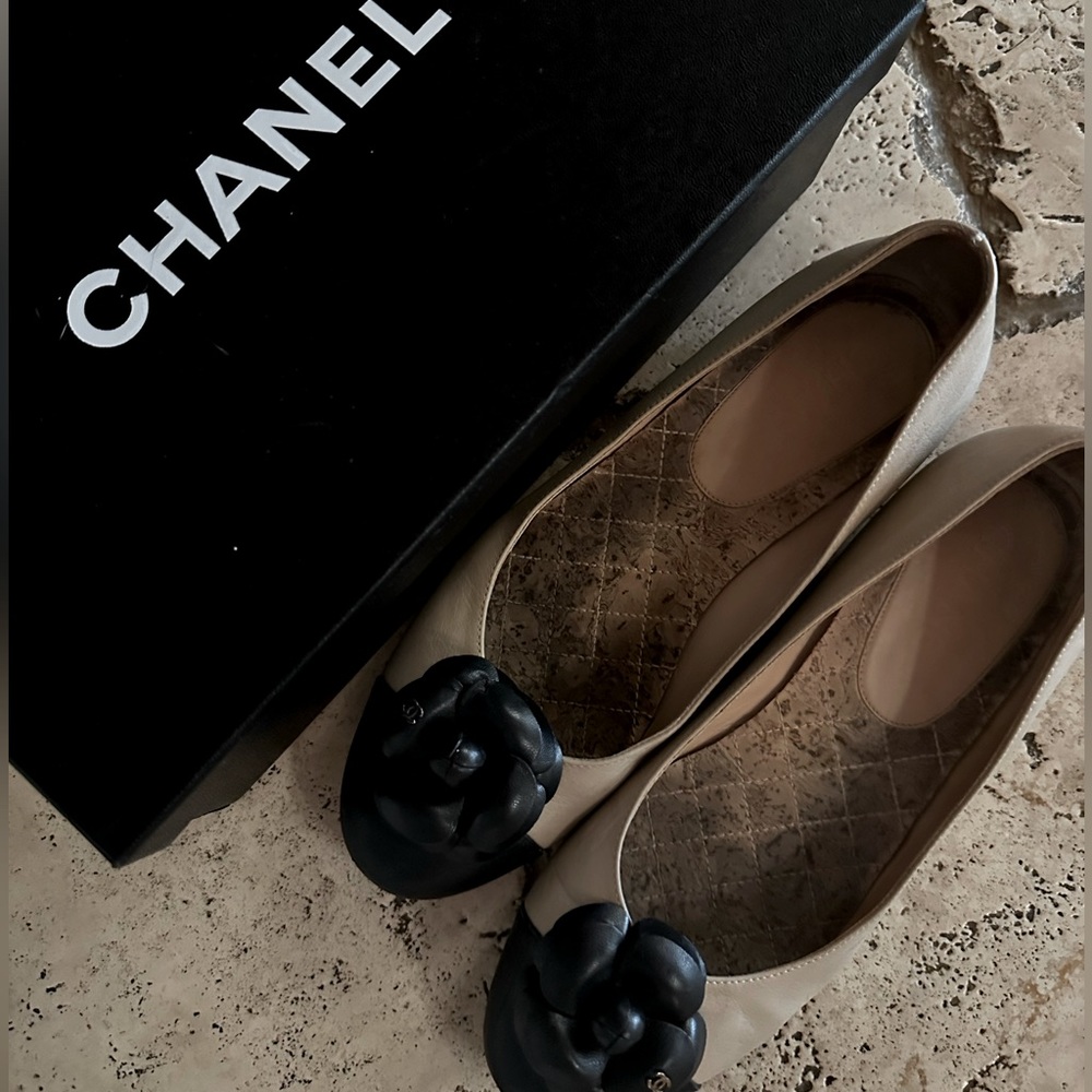 Chanel ballerines